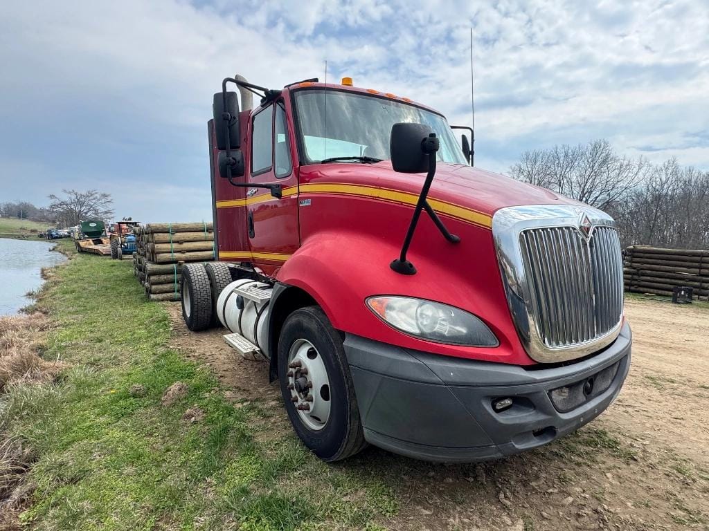2012 International ProStar+ 113 Equipment Image0