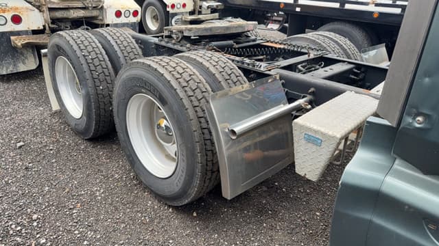 Image of International ProStar equipment image 4
