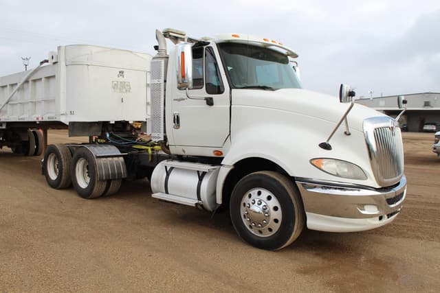 Image of International ProStar+ 122 equipment image 1