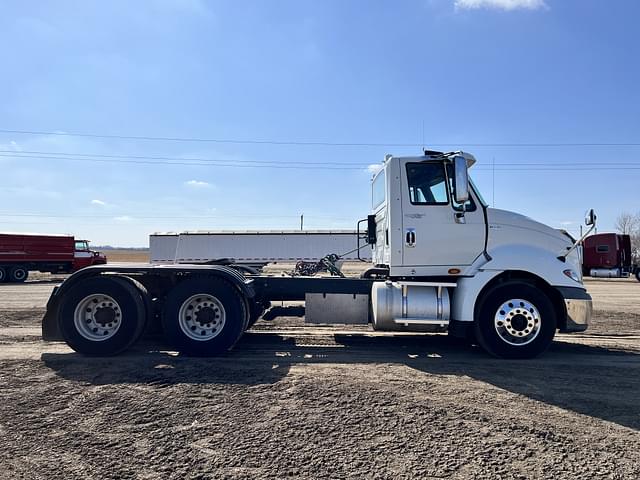 Image of International ProStar 113 equipment image 3