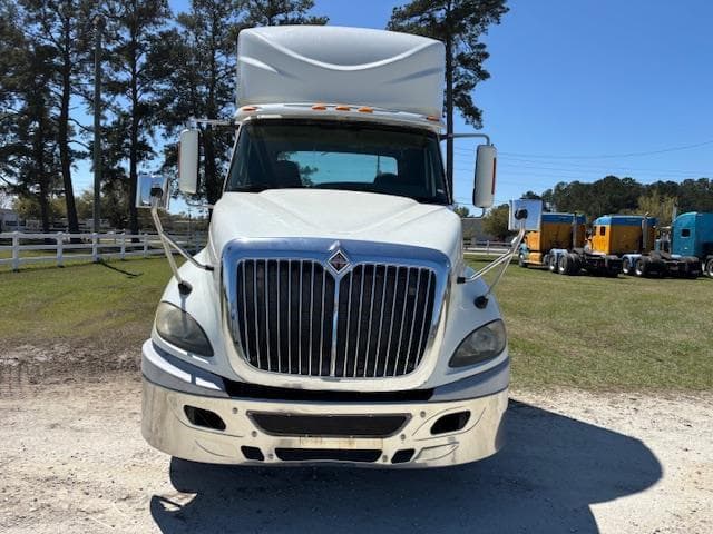 Image of International ProStar equipment image 2