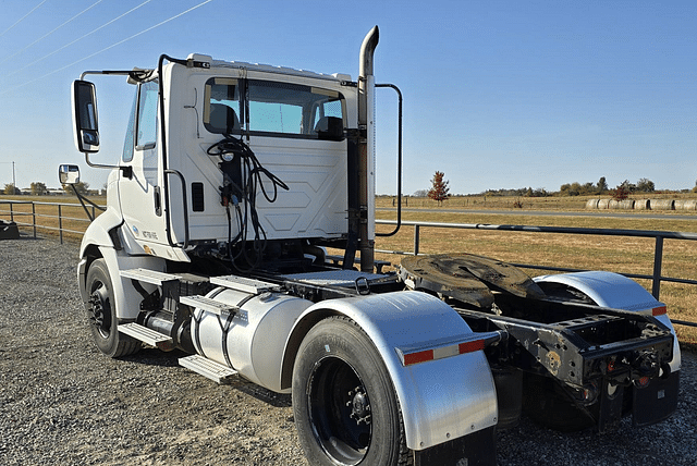 Image of International ProStar equipment image 2