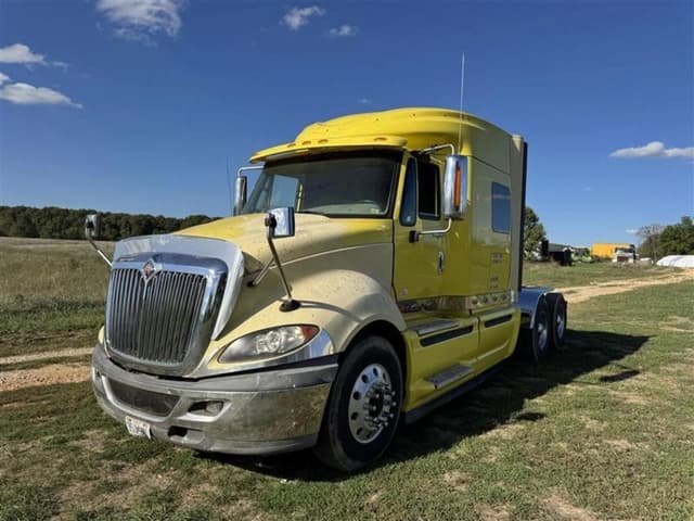 Image of International ProStar equipment image 4