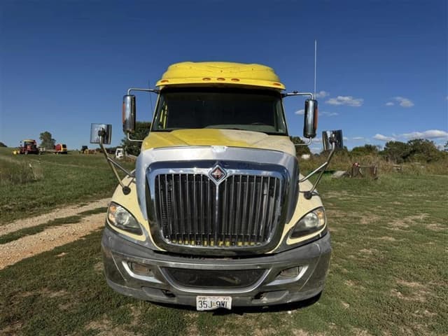 Image of International ProStar equipment image 3