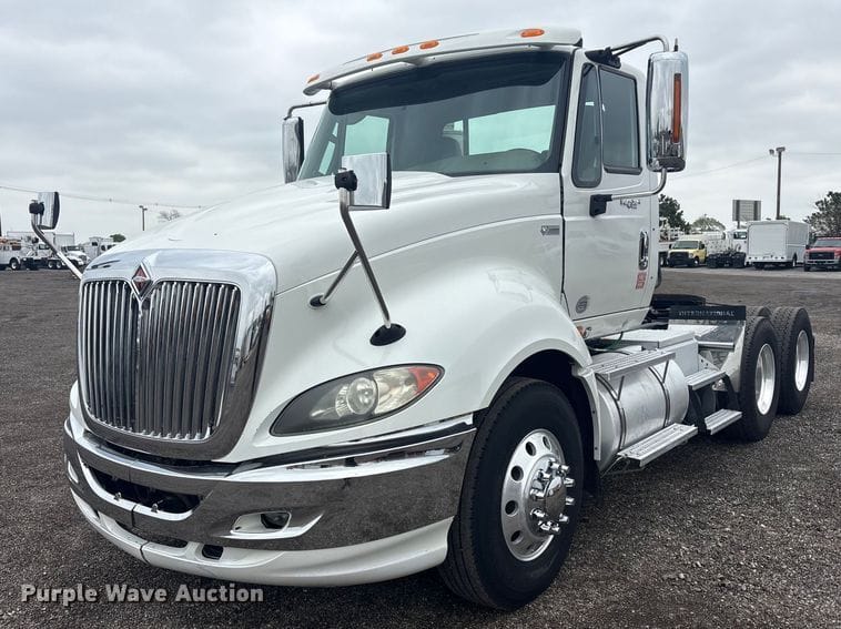 2012 International Prostar Plus Equipment Image0