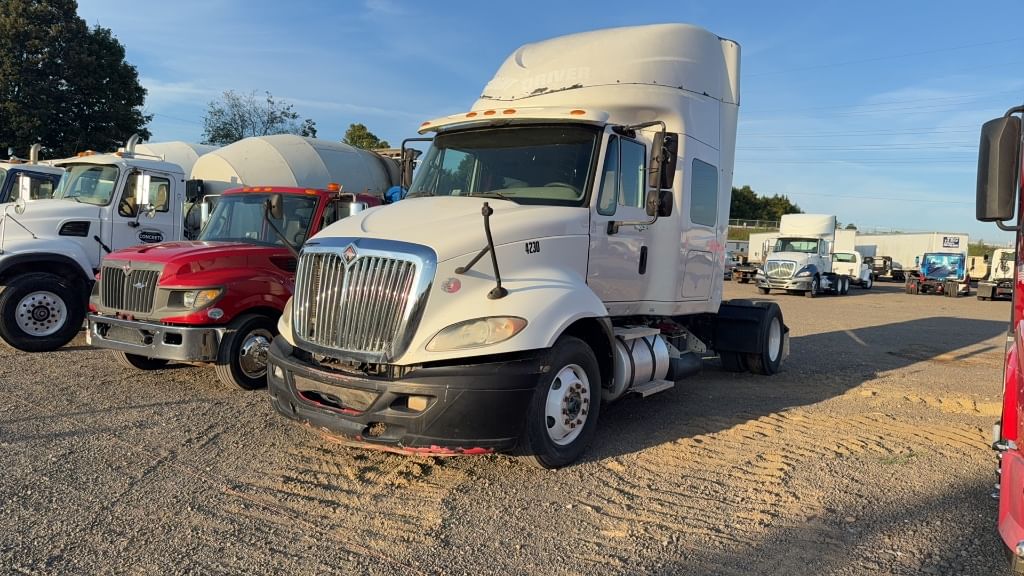 2012 International ProStar Equipment Image0