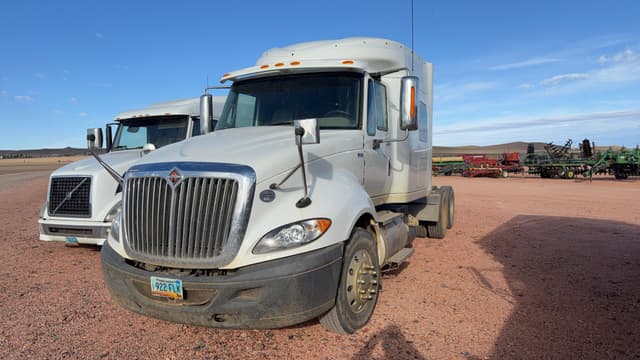 Image of International ProStar+ 122 equipment image 1