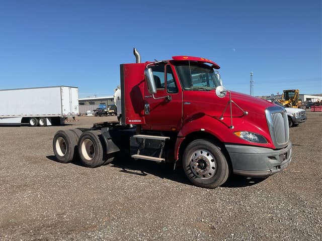 Image of International ProStar Plus 122 equipment image 1