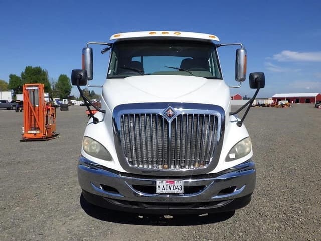 Image of International ProStar+ 113 equipment image 1