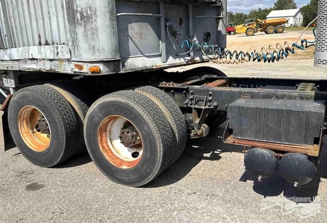 Image of International ProStar equipment image 3
