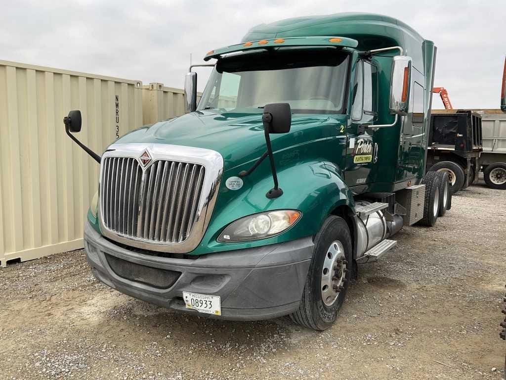 2012 International Prostar Plus Equipment Image0