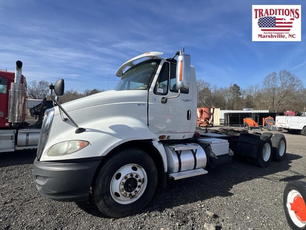 Image of International ProStar Primary image