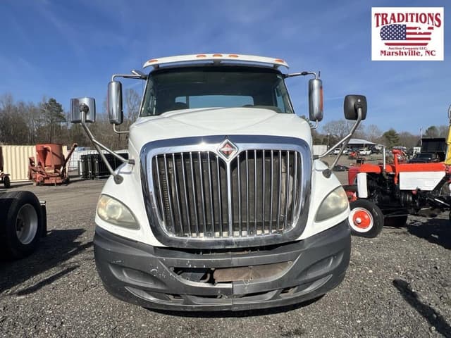 Image of International ProStar equipment image 1