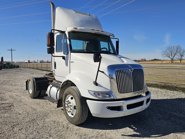 Image of International  Transtar 8600 equipment image 3