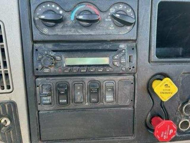 Image of International  Transtar 8600 equipment image 3