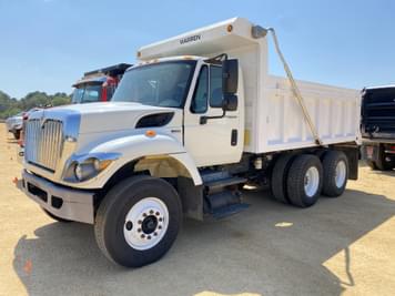 Main image International 7400