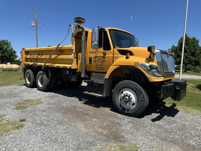 Image of International Workstar 7500 equipment image 2