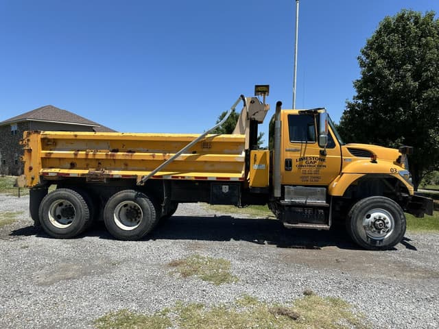 Image of International Workstar 7500 equipment image 3