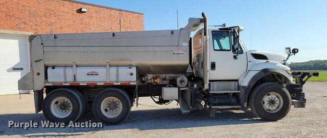 Image of International Workstar 7500 equipment image 3