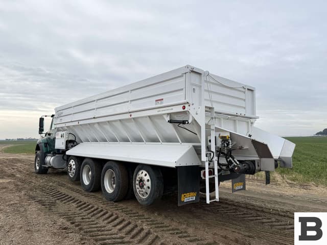 Image of International Workstar 7500 equipment image 2