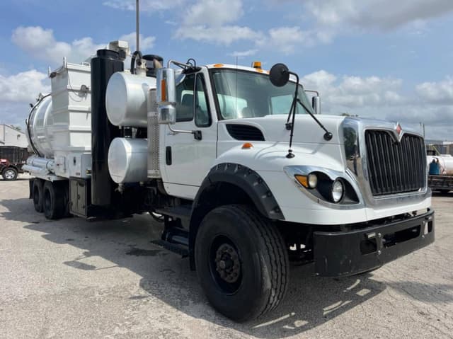 Image of International Workstar equipment image 2