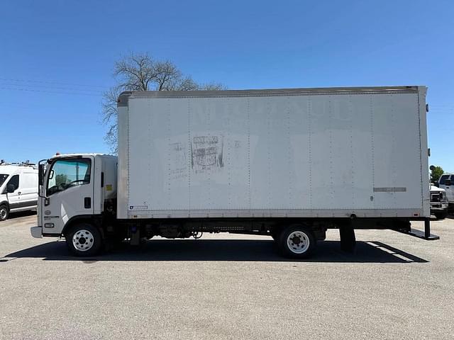 Image of Isuzu NPR-HD equipment image 1