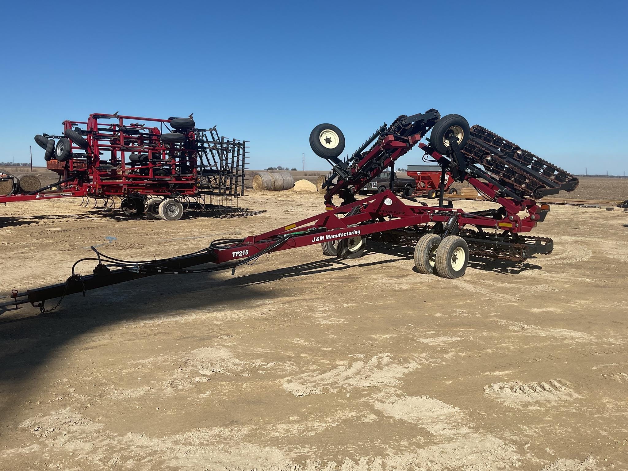 2012 J&M TF215 Equipment Image0