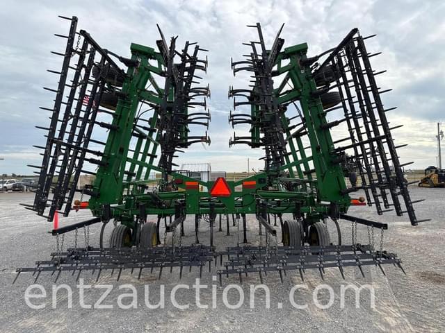 Image of John Deere 2210 equipment image 3