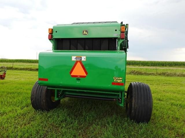 Image of John Deere 568 equipment image 3