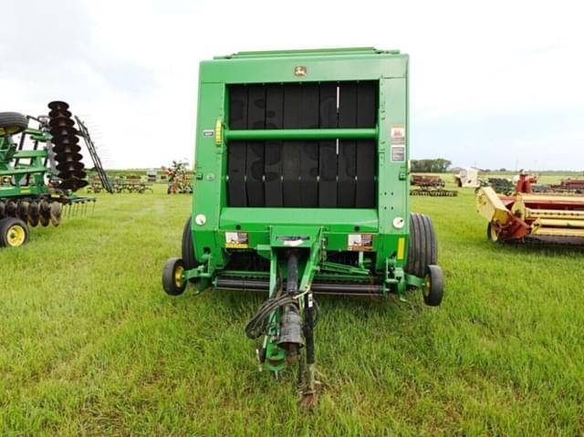 Image of John Deere 568 equipment image 1