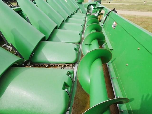 Image of John Deere 612C equipment image 4