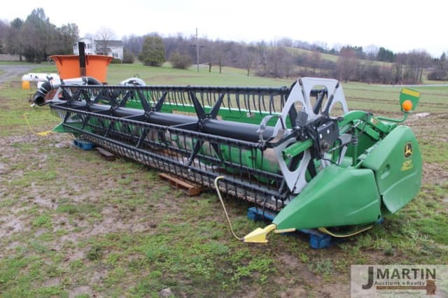 Image of John Deere 625F equipment image 3