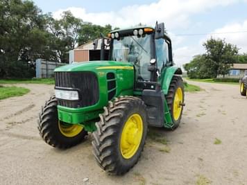 Main image John Deere 7330