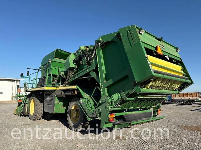Image of John Deere 7760 equipment image 2