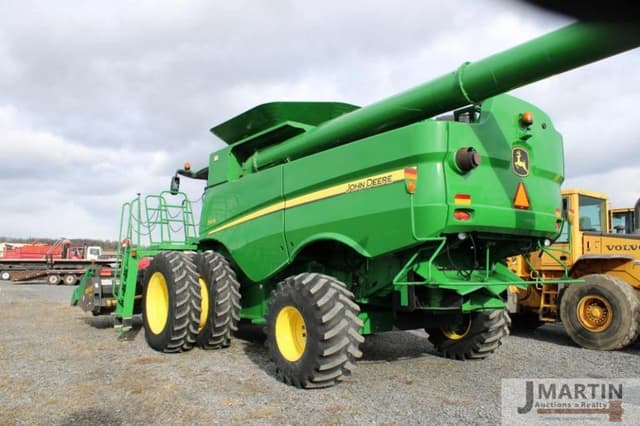 Image of John Deere S670 equipment image 3