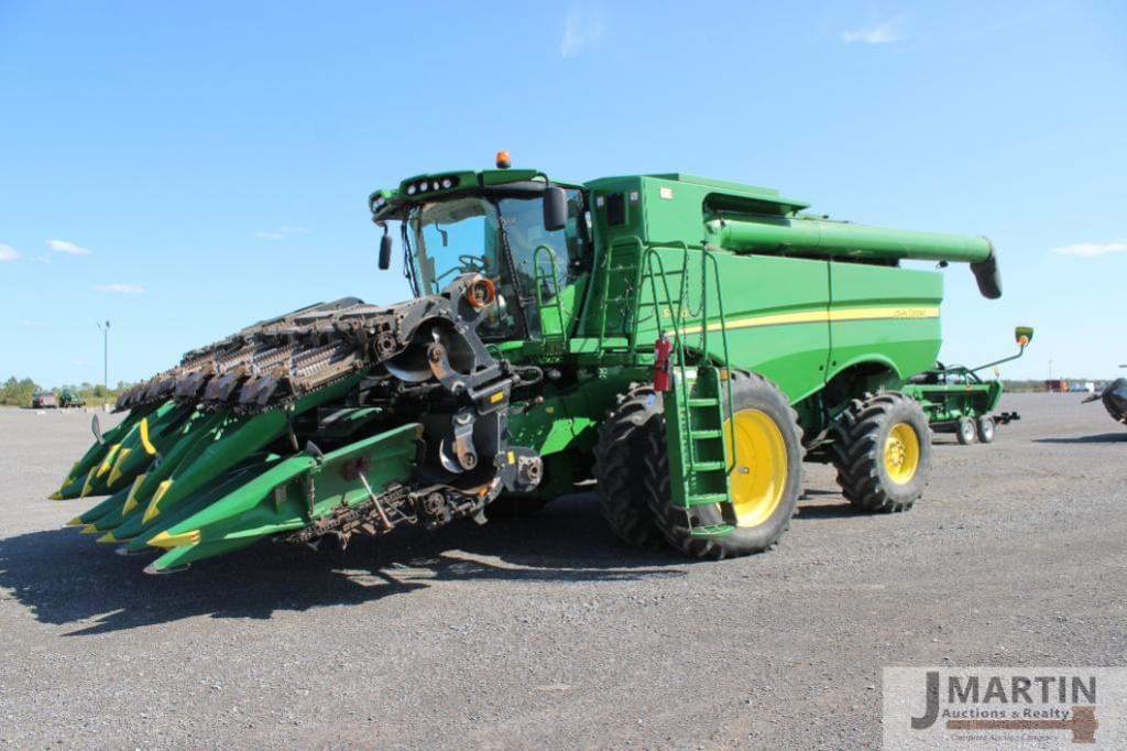 Image of John Deere S670 Primary image