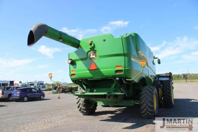 Image of John Deere S670 equipment image 4