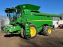 2012 John Deere S680 Image
