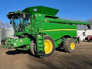 2012 John Deere S680 Image