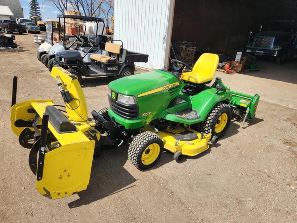 Main image John Deere X729