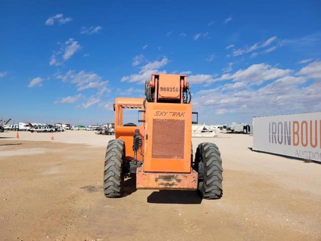 Image of JLG 10054 equipment image 3