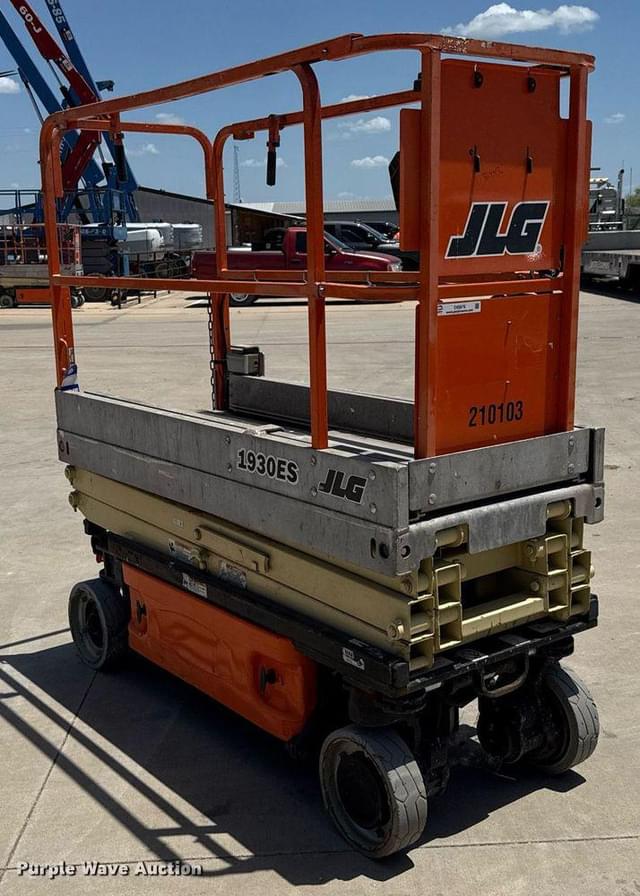 Image of JLG 1930ES equipment image 2