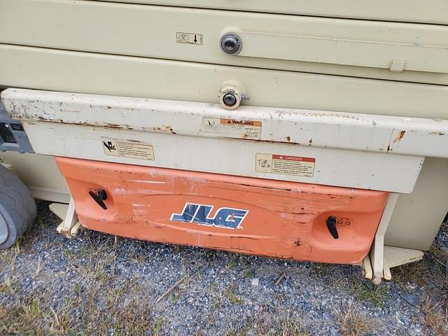 Image of JLG 2630ES equipment image 4