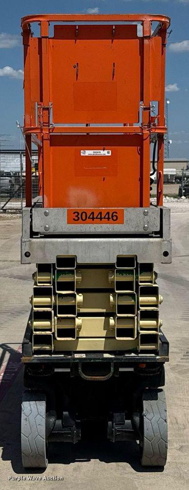 Image of JLG 2630ES equipment image 1