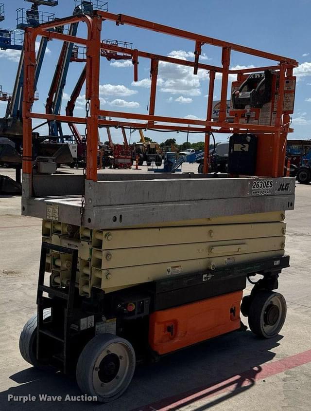 Image of JLG 2630ES equipment image 4