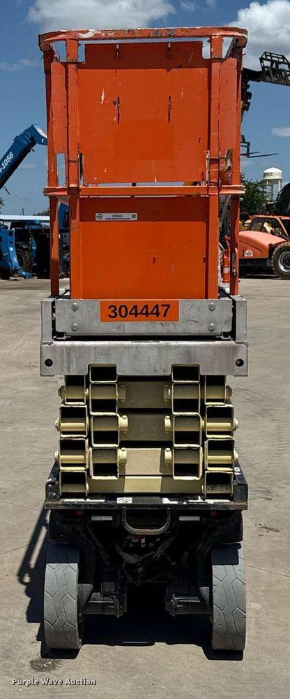 Image of JLG 2630ES equipment image 1