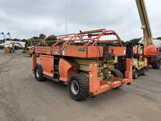 Image of JLG 3394RT equipment image 3