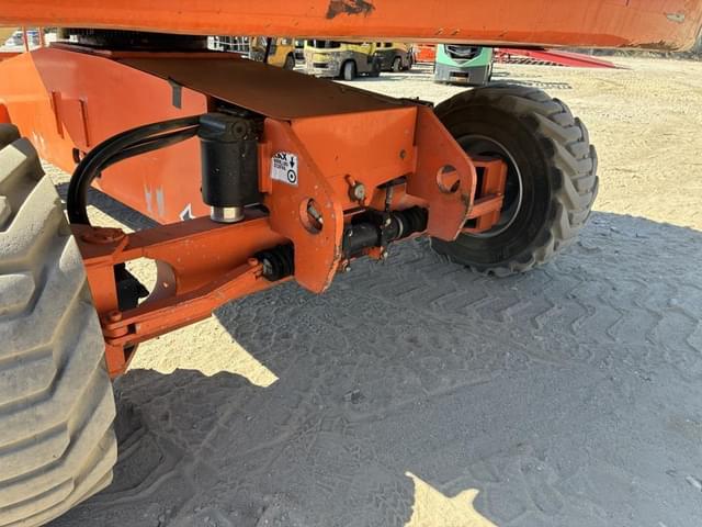 Image of JLG 400S equipment image 4