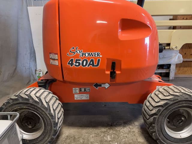 Image of JLG 450AJ equipment image 1