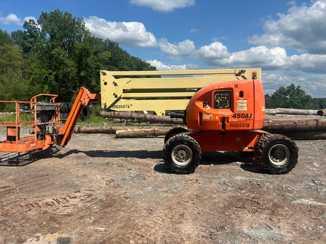 Image of JLG 450AJ equipment image 1
